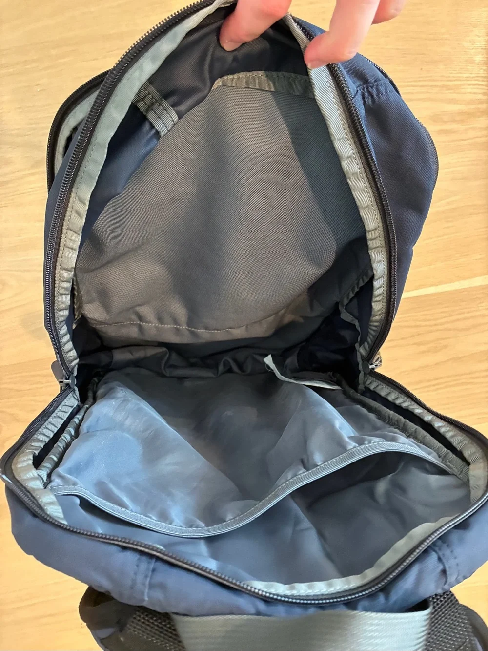 Timbuk2 Navy Backpack with laptop sleeve